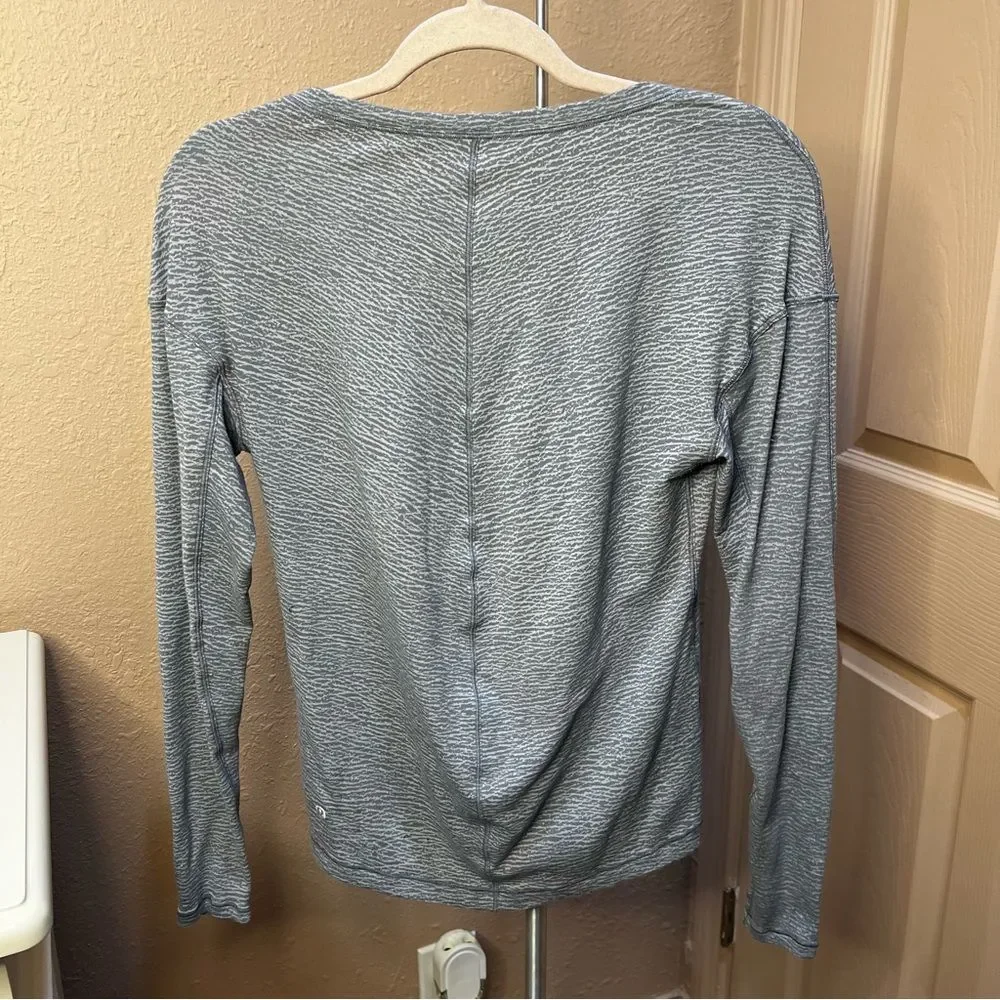 Lululemon Meant to Move Long Sleeve Athletic Tee